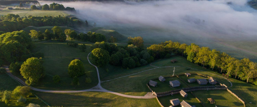 muziejine ekspozicija po atviru dangumi.jpg